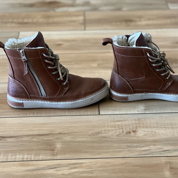 BLACKSTONE CW96 Shearling Lined Sneaker Boot - Picture 8 of 8